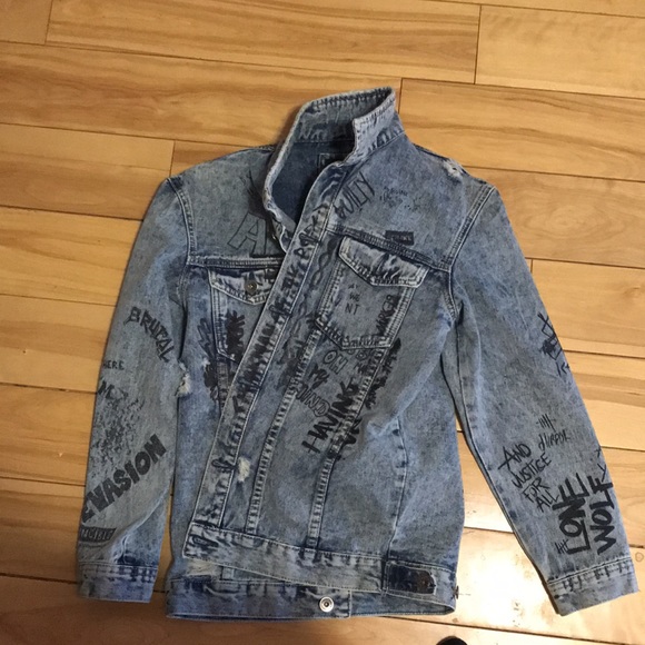 Denim jacket - Picture 3 of 4